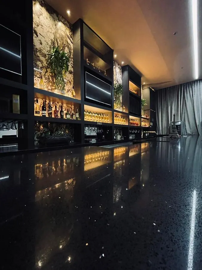 1Million Luxury Suites Medellín Apartamento