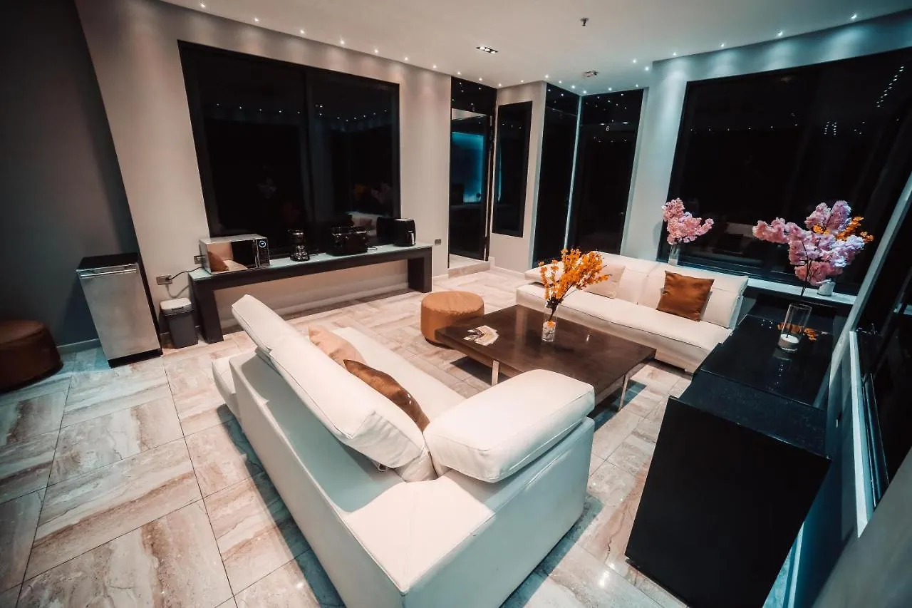 1Million Luxury Suites Medellin Colombia