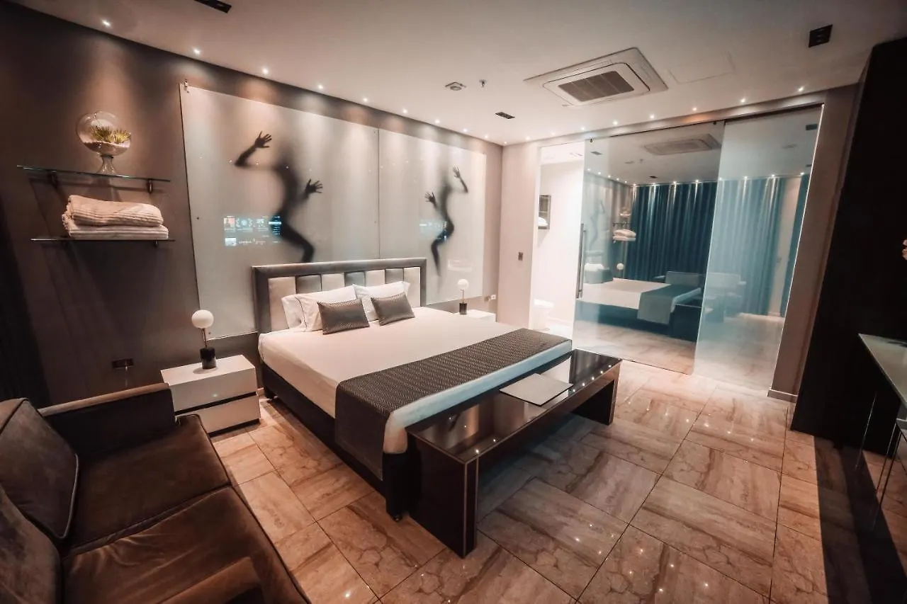 1Million Luxury Suites Medellin Colombia