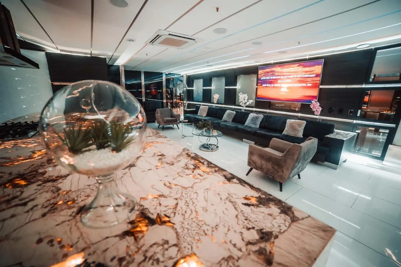1Million Luxury Suites Medellin