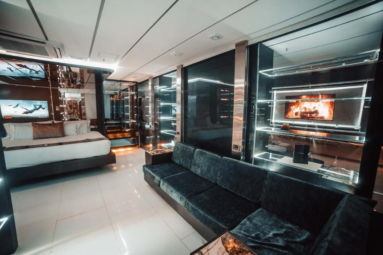 Apartment 1Million Luxury Suites Medellin