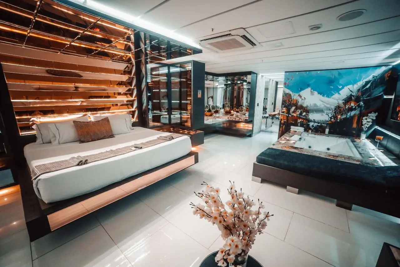Apartment 1Million Luxury Suites Medellin