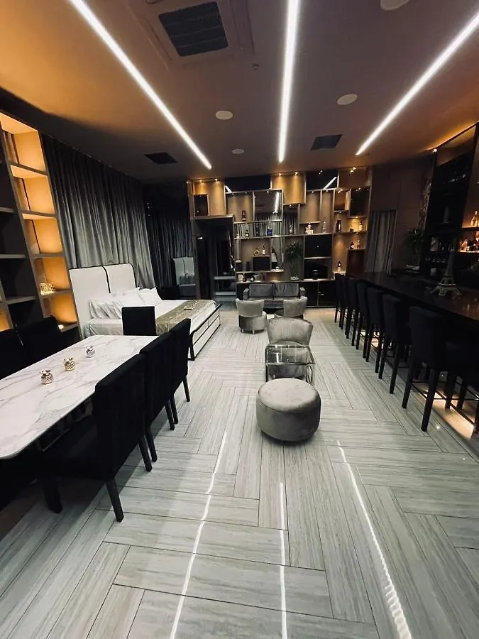 1Million Luxury Suites Medellin