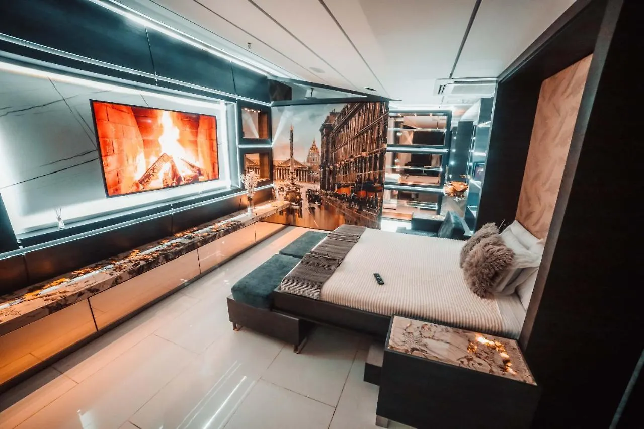 1Million Luxury Suites Medellin 0*,  Colombia