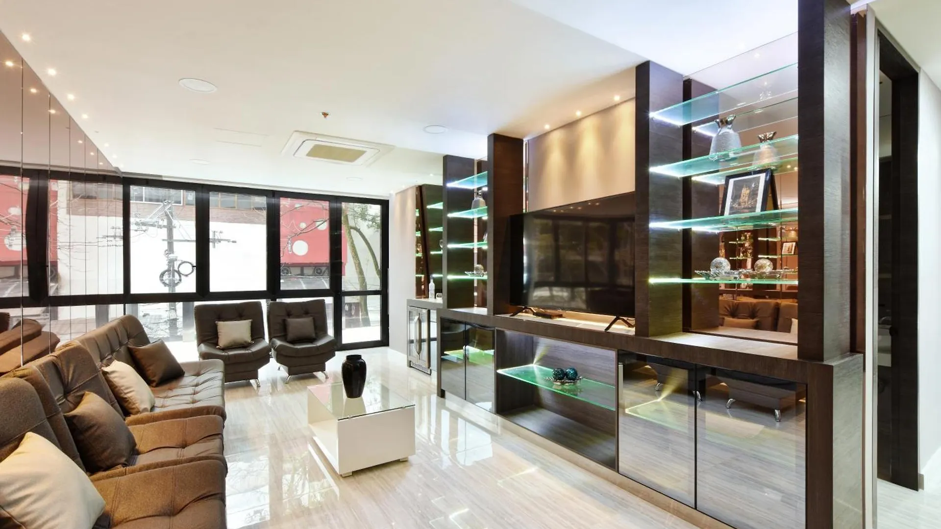 1Million Luxury Suites Medellin Apartment